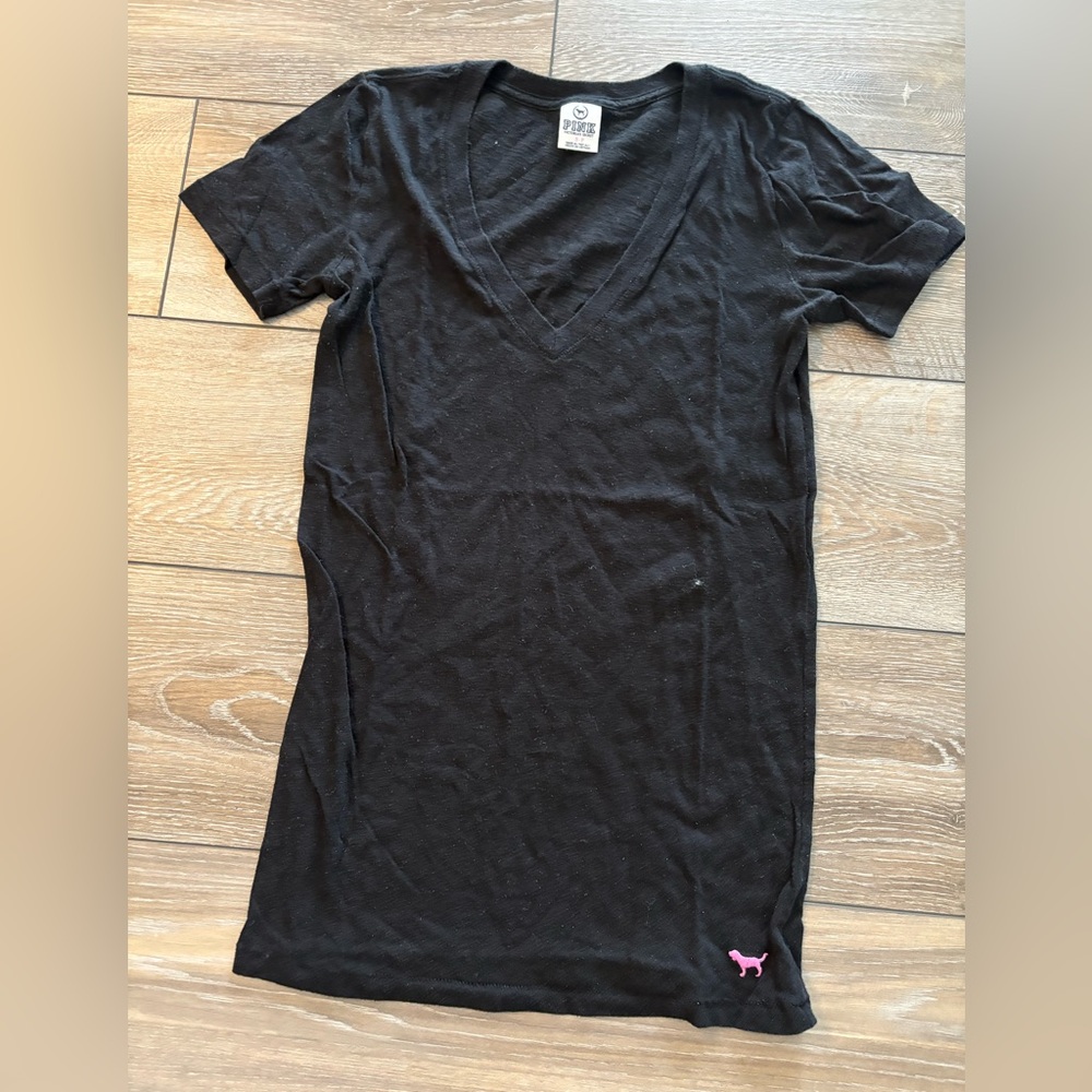 VS PINK Tee